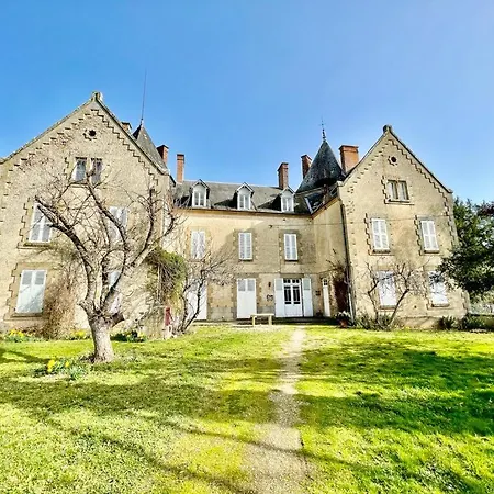 Chateau De Bouquetraud